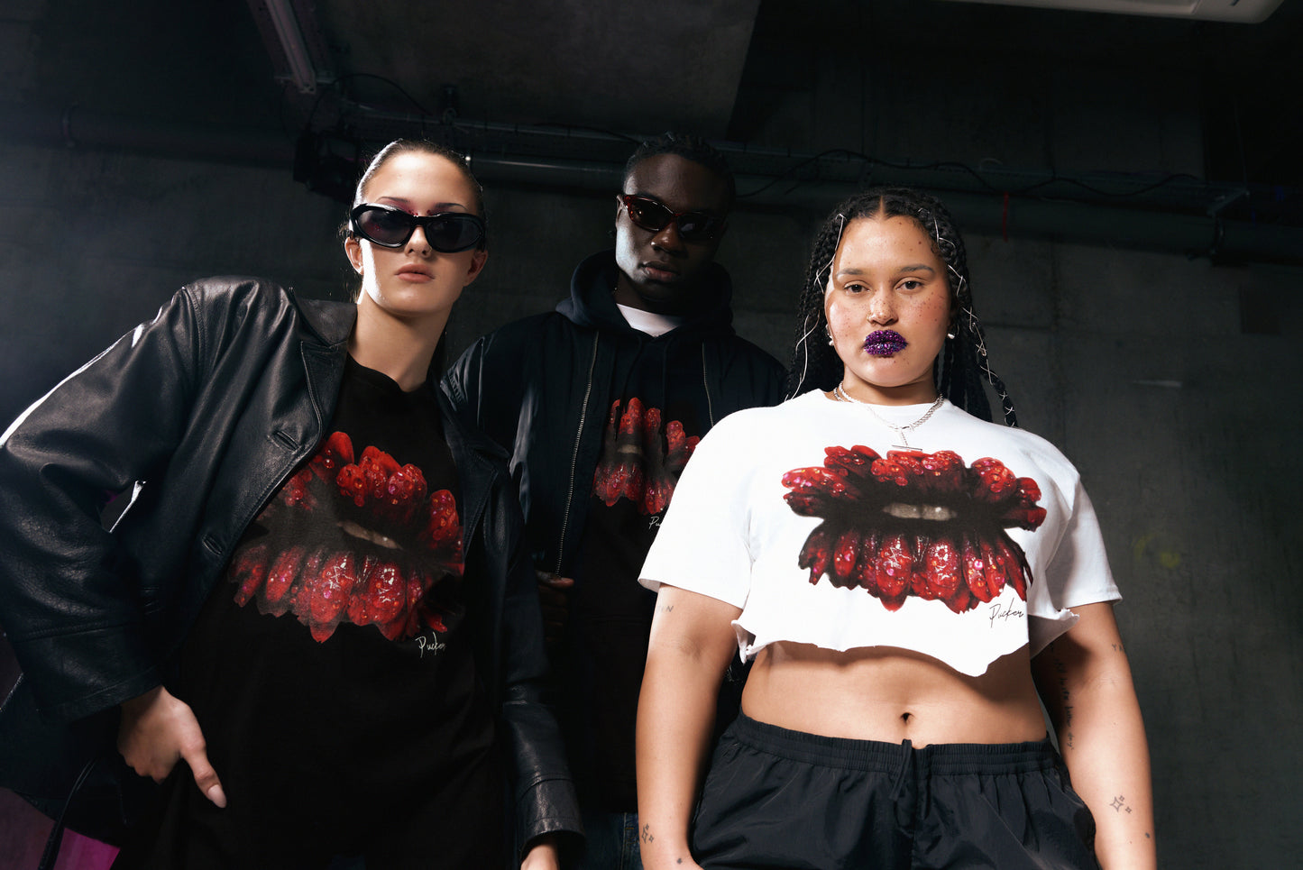 Petal Pout Crewneck T-Shirt - Black